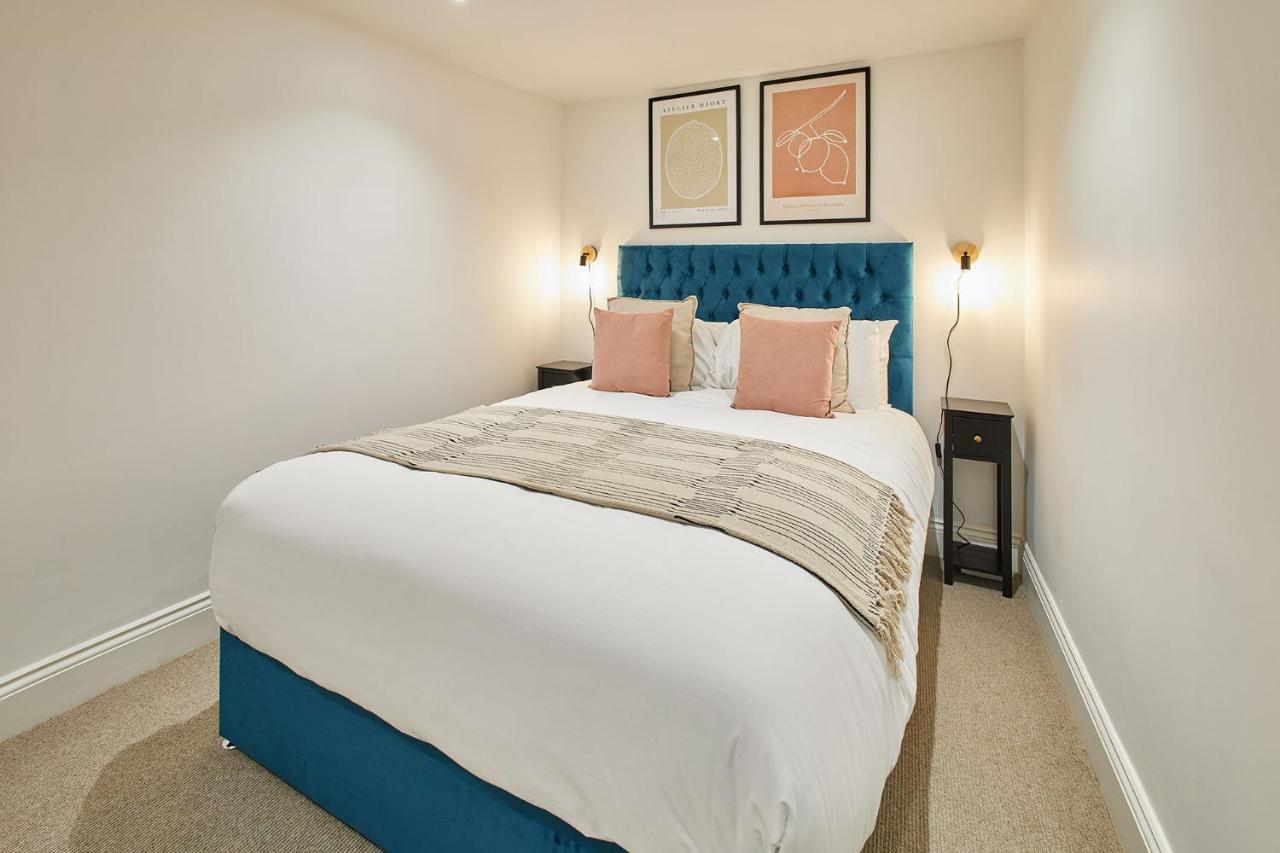 Host & - Flowergate Apartment *
